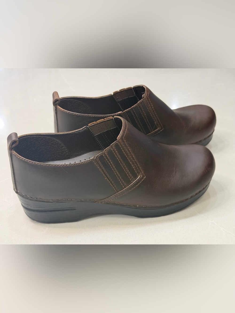Dansko Piet Brown Oiled Leather Slip On Clogs Comfort Shoes Sz 39